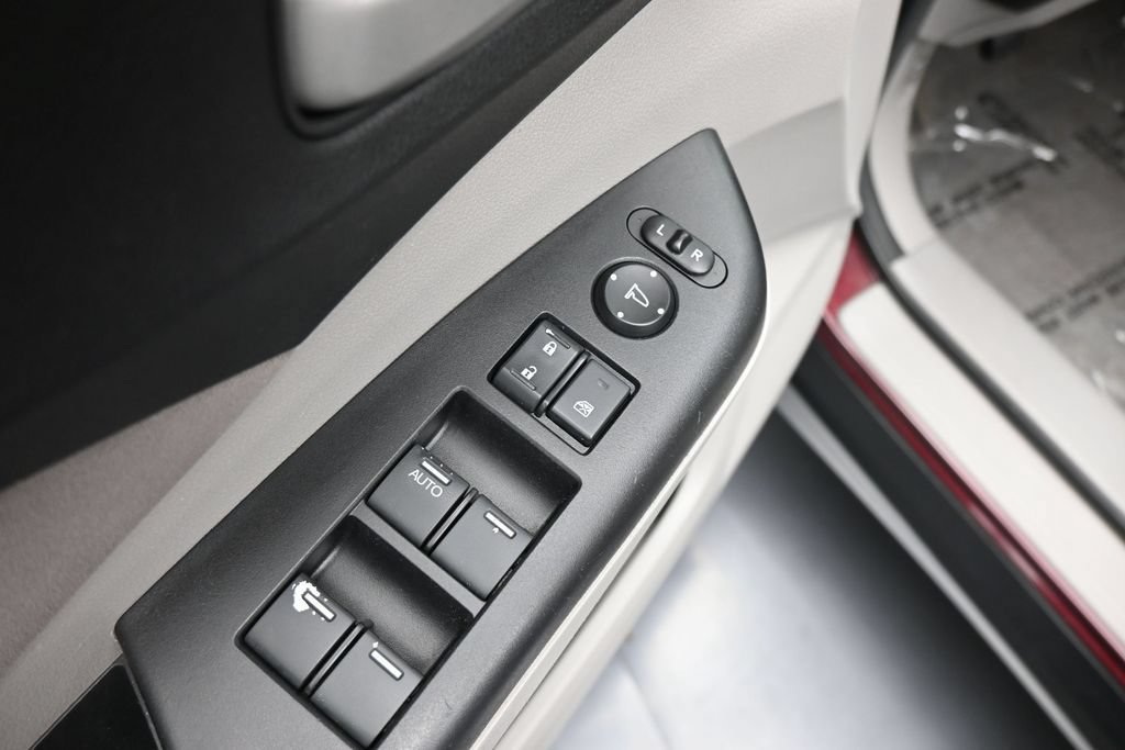Used 2014 Honda CR-V EX image 19