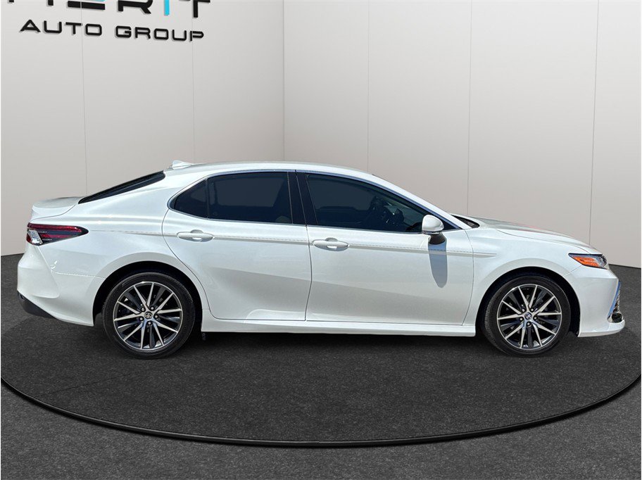 Used 2023 Toyota Camry XLE FWD image 10