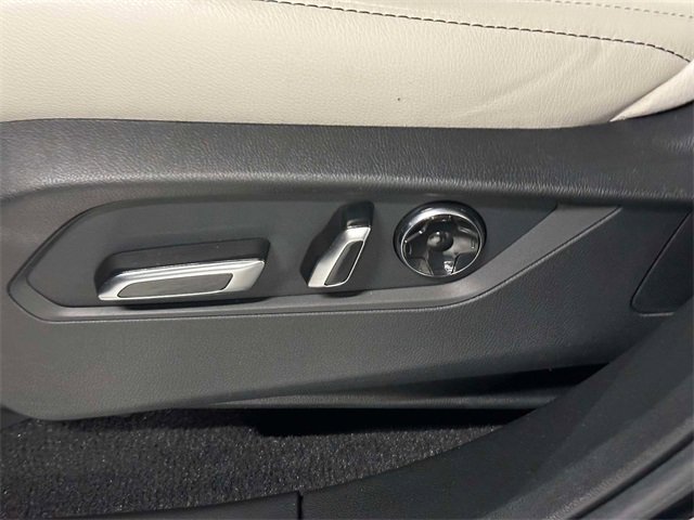 Used 2025 Acura RDX SH-AWD image 13