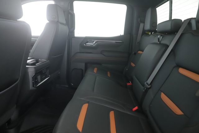 Used 2025 GMC Sierra 1500 AT4 w/ Technology Package AWD/4WD image 28