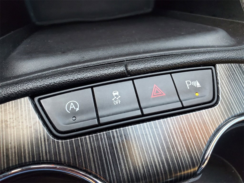 Used 2020 GMC Acadia SLT w/ Premium Package image 28