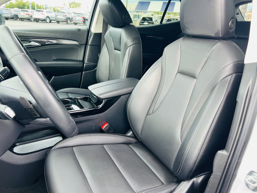 Used 2025 Buick Envision Preferred image 16