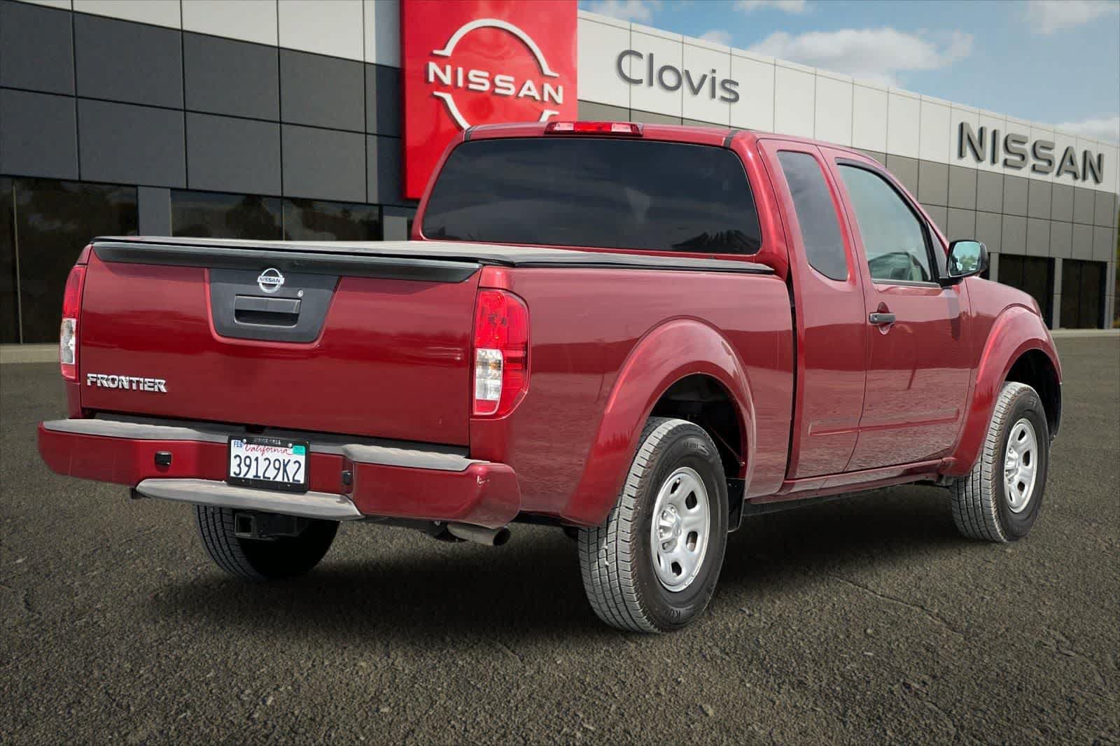 Used 2017 Nissan Frontier S RWD image 3