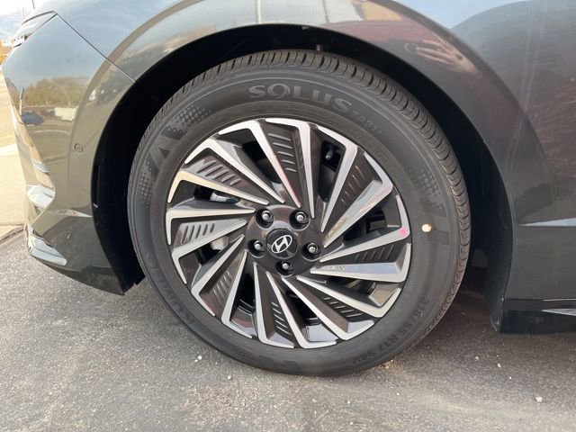 New 2026 Hyundai Sonata Limited image 7