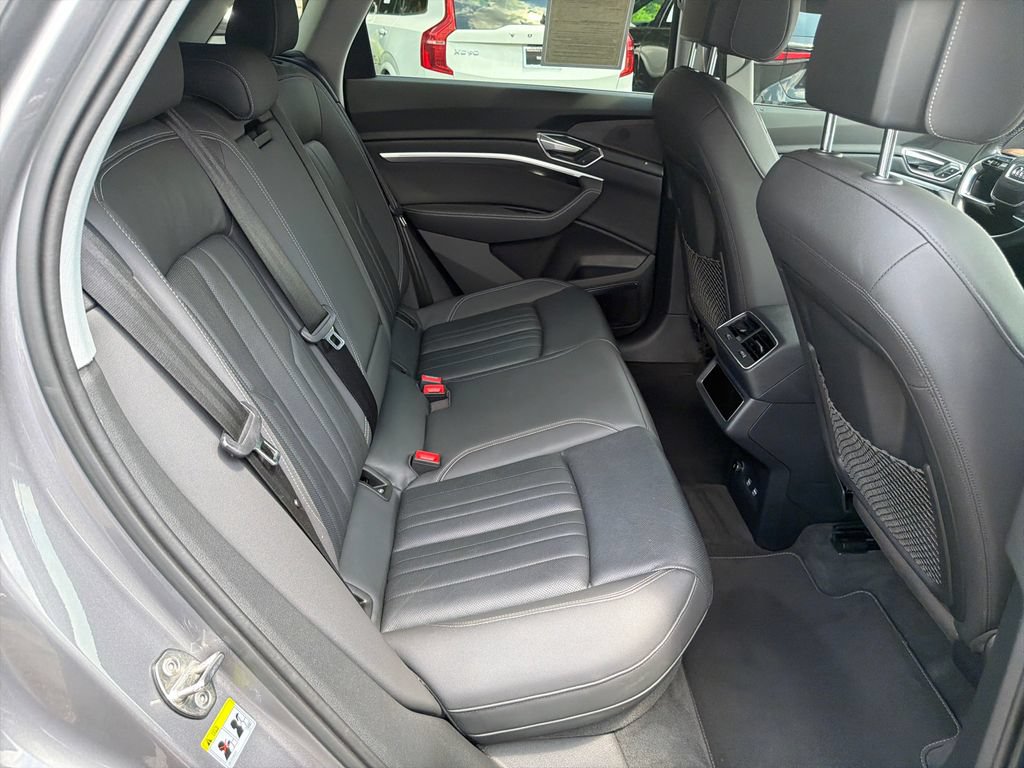 Used 2019 Audi e-tron Premium Plus AWD/4WD image 15