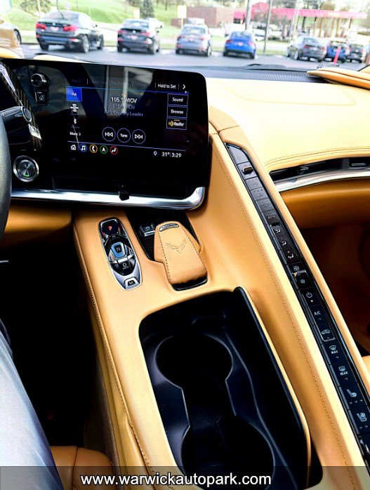 Used 2020 Chevrolet Corvette STINGRAY 3LT w/ 3LT Preferred Equipment Group image 19