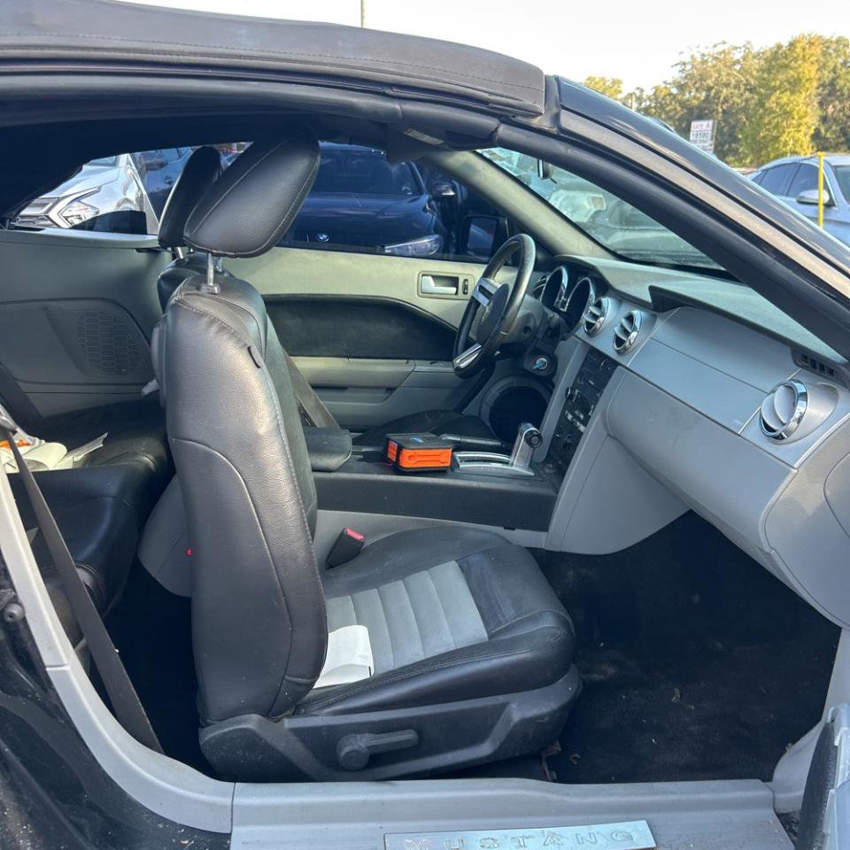 Used 2009 Ford Mustang GT RWD image 14