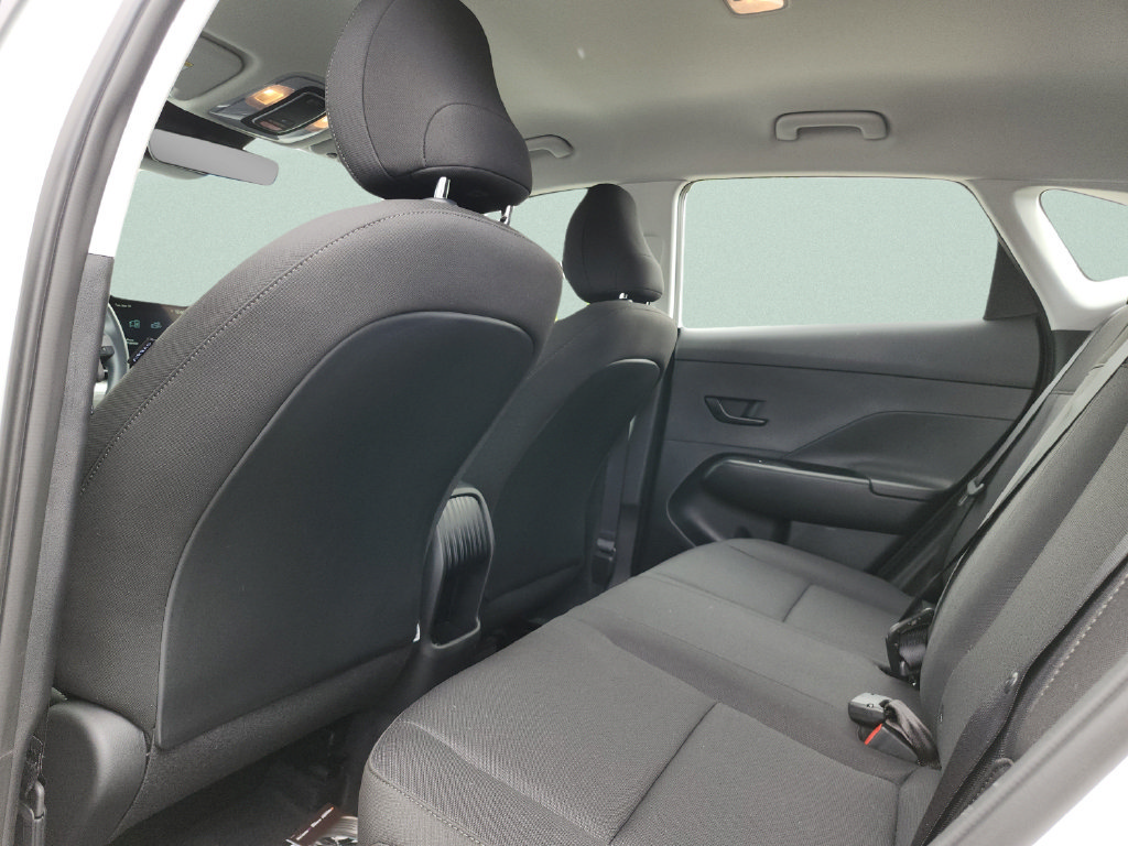New 2027 Hyundai Kona SE FWD image 21