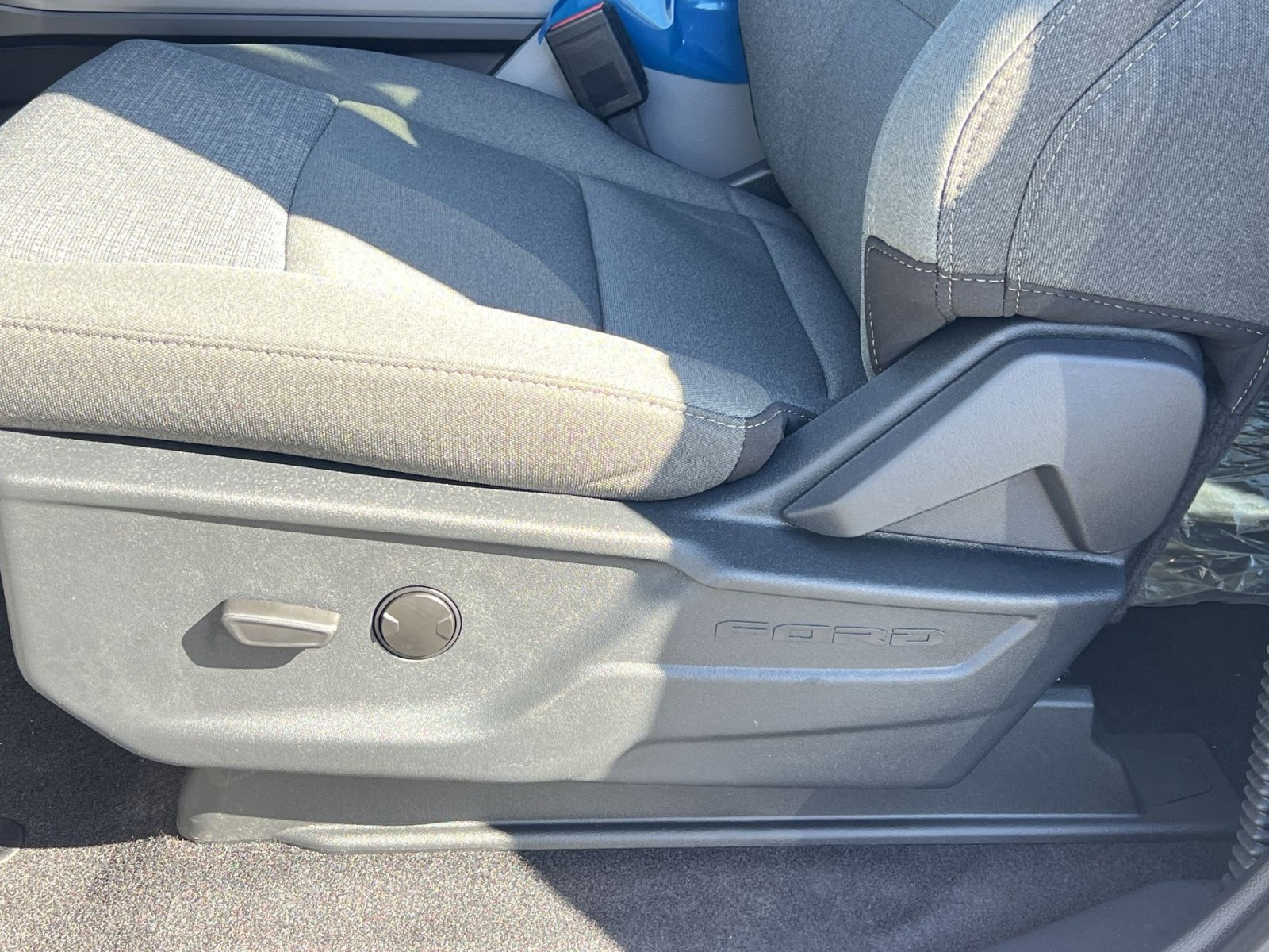 New 2025 Ford F150 Lightning XLT image 14