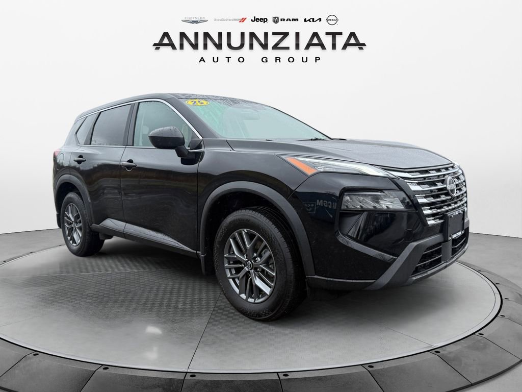 Certified 2025 Nissan Rogue S image 7