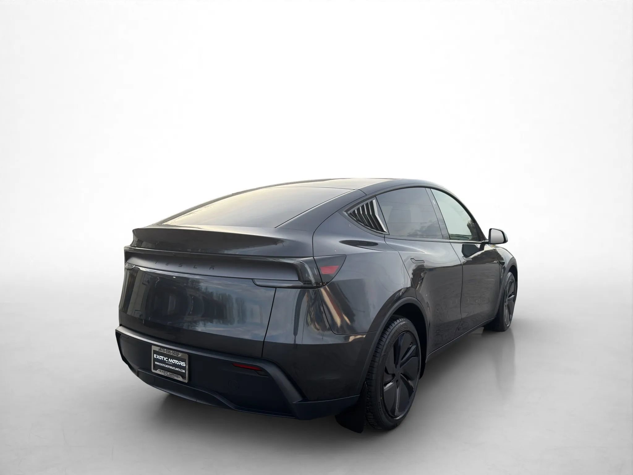 Used 2026 Tesla Model Y Long Range image 5