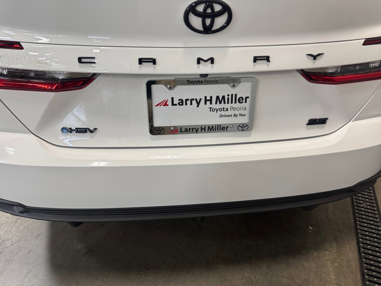 Used 2026 Toyota Camry SE image 25