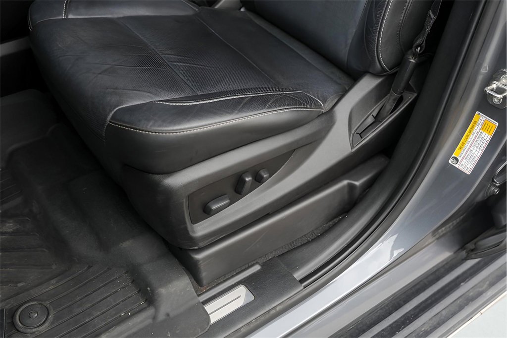 Used 2019 GMC Yukon SLT w/ Open Road Package image 11