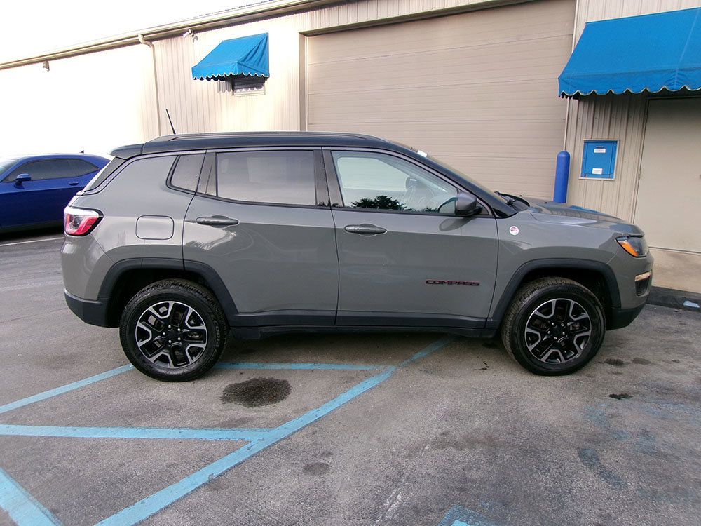 Used 2019 Jeep Compass Trailhawk image 6