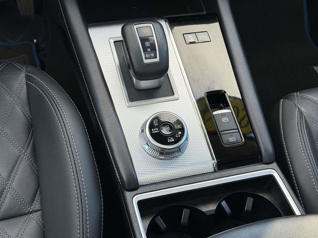 Used 2024 Mitsubishi Outlander SEL Black Edition image 11