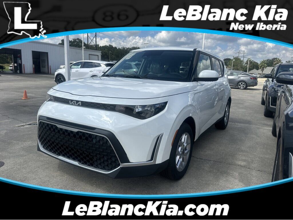 New 2025 Kia Soul LX