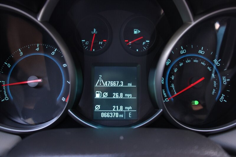 Used 2012 Chevrolet Cruze LS w/ Connectivity Package FWD image 7