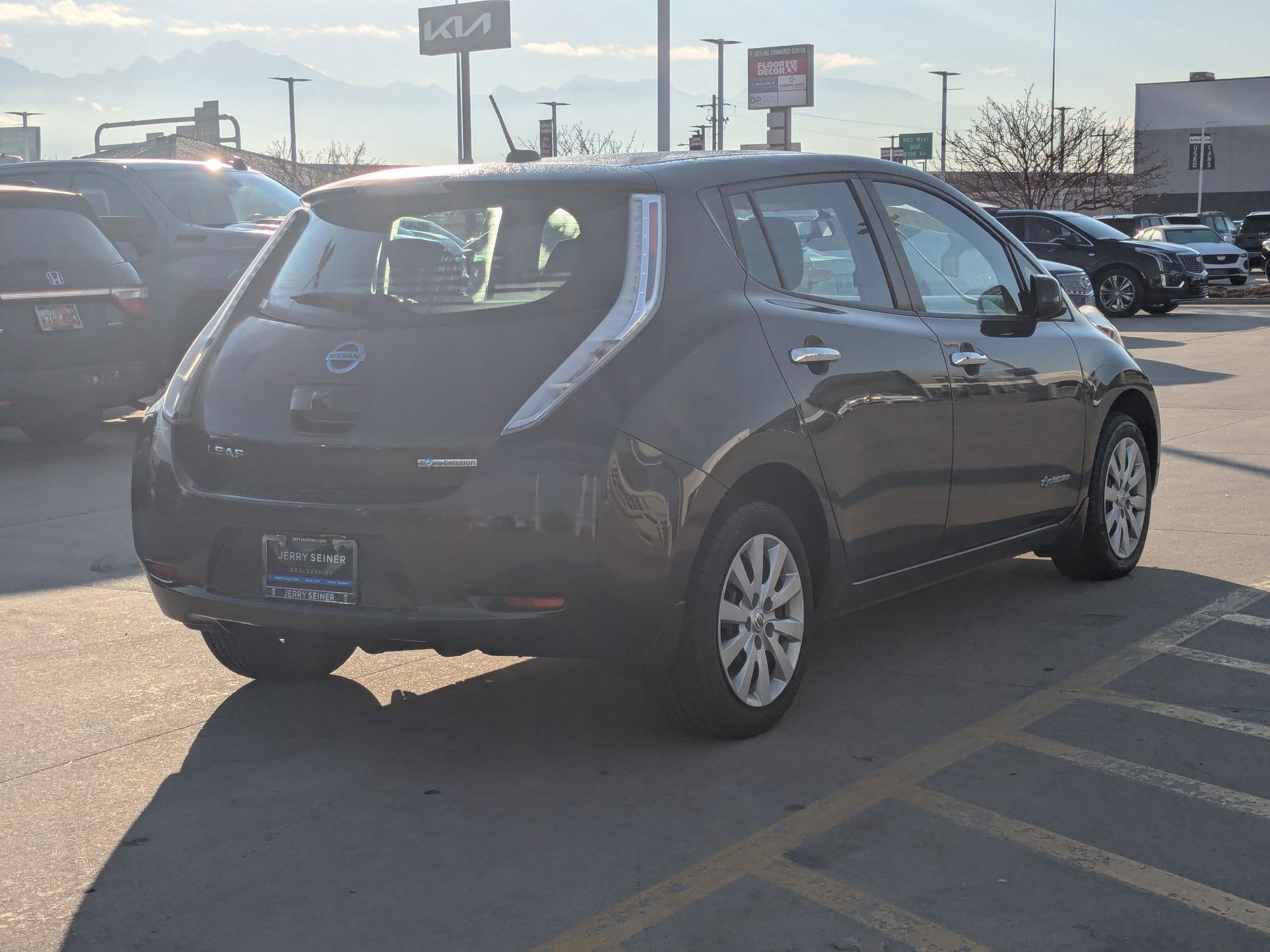 Used 2016 Nissan Leaf S w/ Charger Package image 5