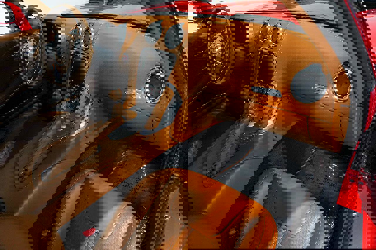 Used 2013 SRT Viper GTS w/ GTS Laguna Interior Pkg image 14