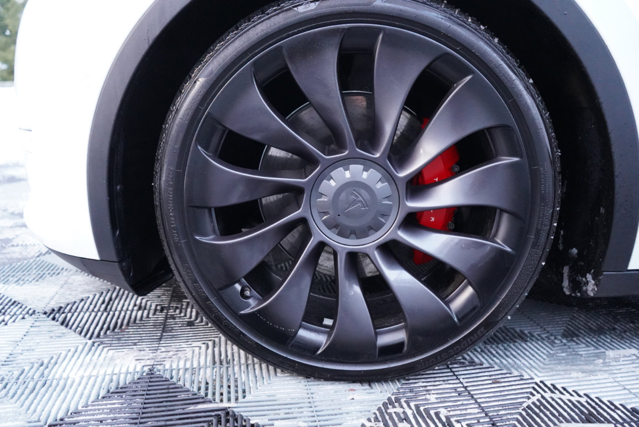 Used 2020 Tesla Model Y Performance image 25