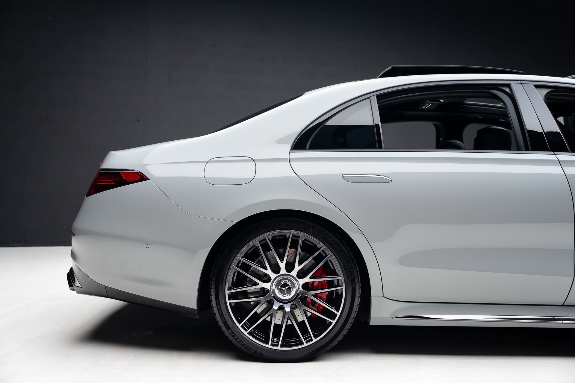 Used 2024 Mercedes-Benz S 63 AMG S image 40