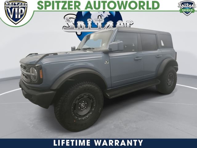 New 2025 Ford Bronco Outer Banks w/ Sasquatch Package AWD/4WD image 1