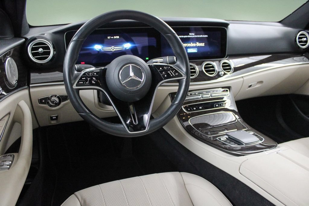 Used 2023 Mercedes-Benz E 350 4MATIC Sedan image 17