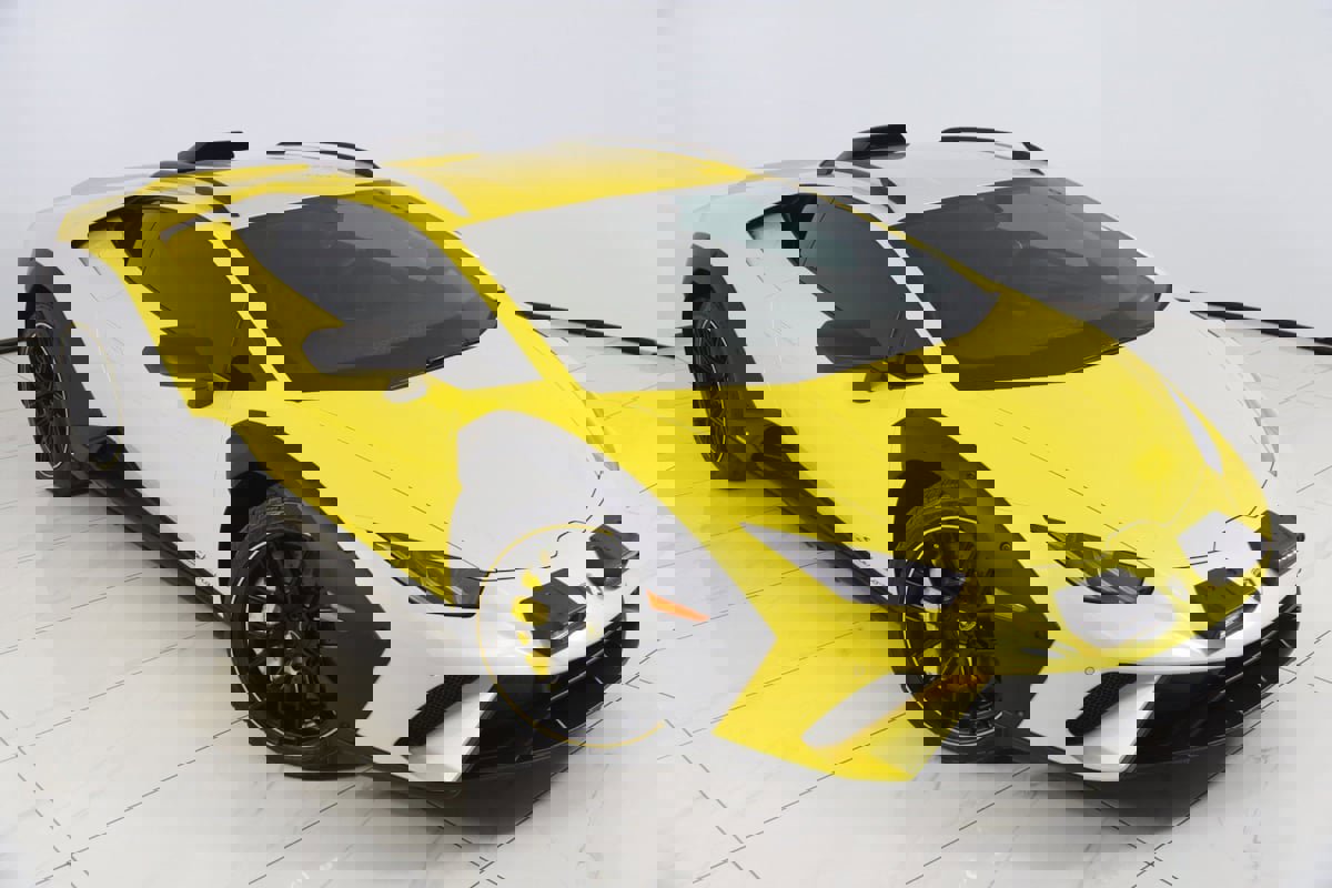 Used 2024 Lamborghini Huracan Sterrato image 24