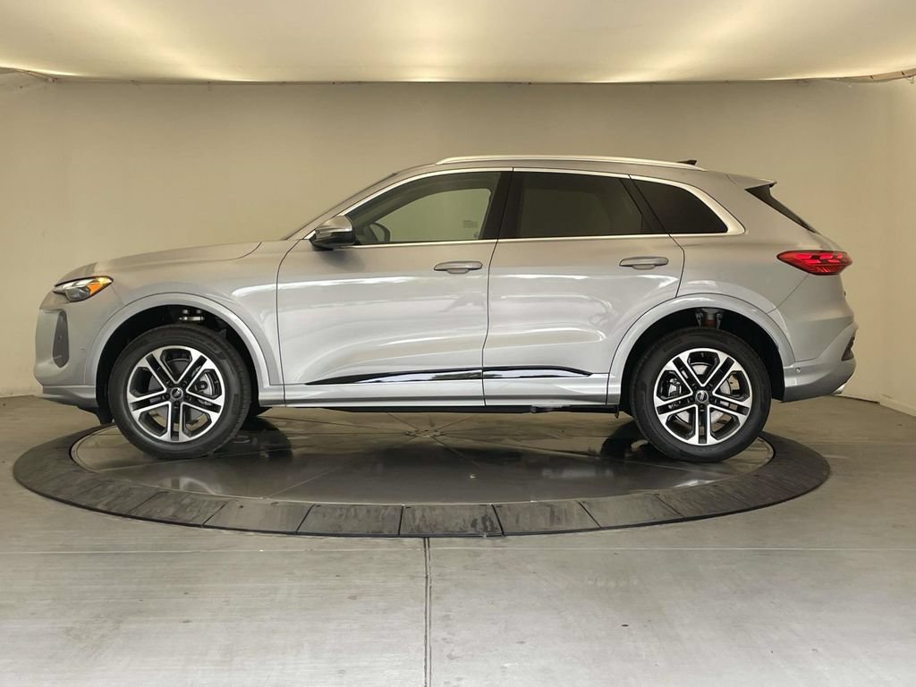 New 2026 Audi Q5 Premium AWD/4WD image 2