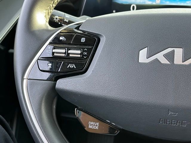 Used 2023 Kia Niro Wind FWD image 16