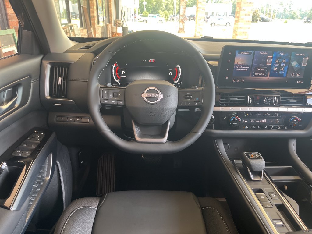 New 2026 Nissan Pathfinder SL FWD image 13