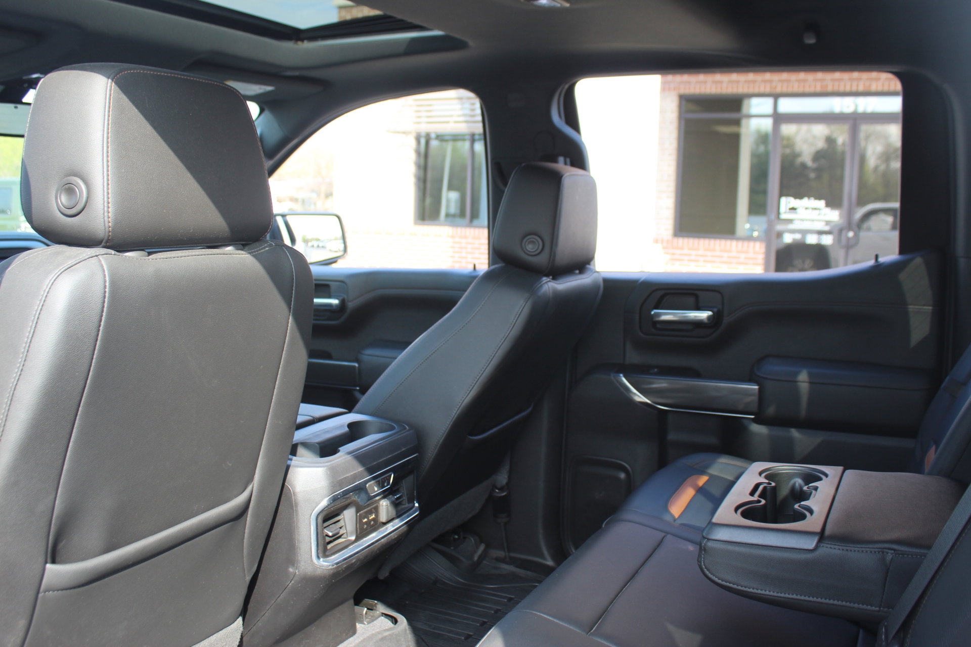 Used 2019 GMC Sierra 1500 AT4 w/ AT4 Premium Package image 32