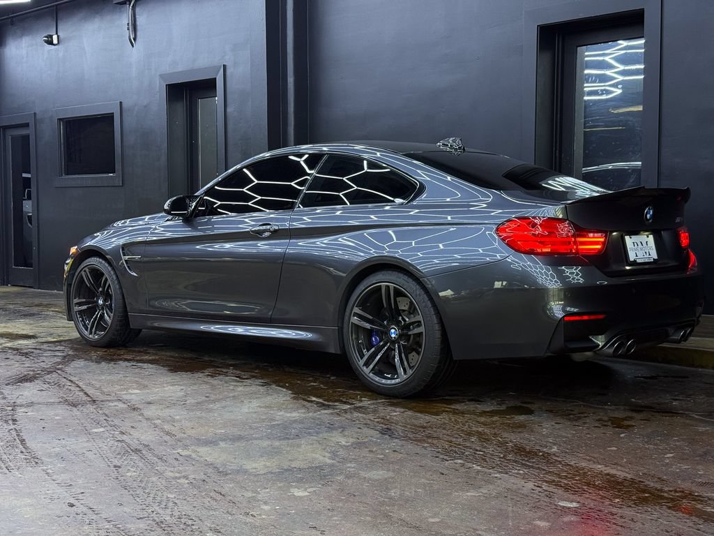 Used 2015 BMW M4 Coupe w/ Executive Package RWD image 7