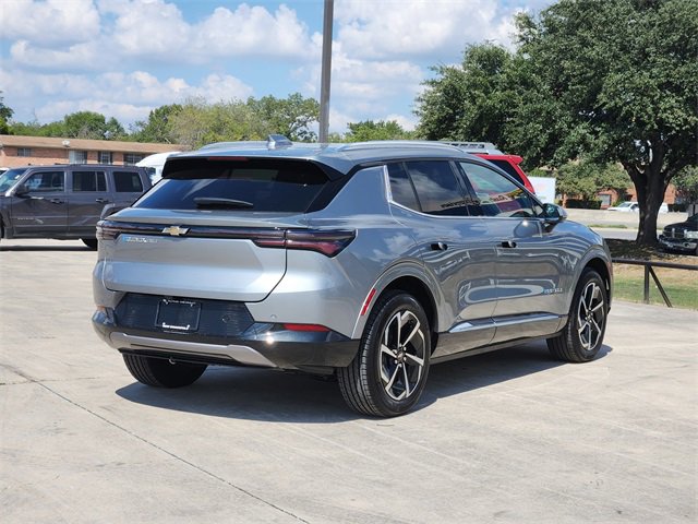 New 2025 Chevrolet Equinox EV LT image 4