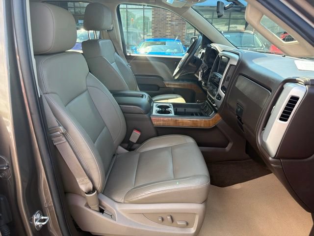 Used 2015 GMC Sierra 1500 SLT w/ SLT Preferred Package AWD/4WD image 18