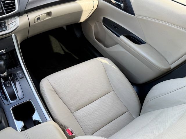 Used 2015 Honda Accord EX-L image 18
