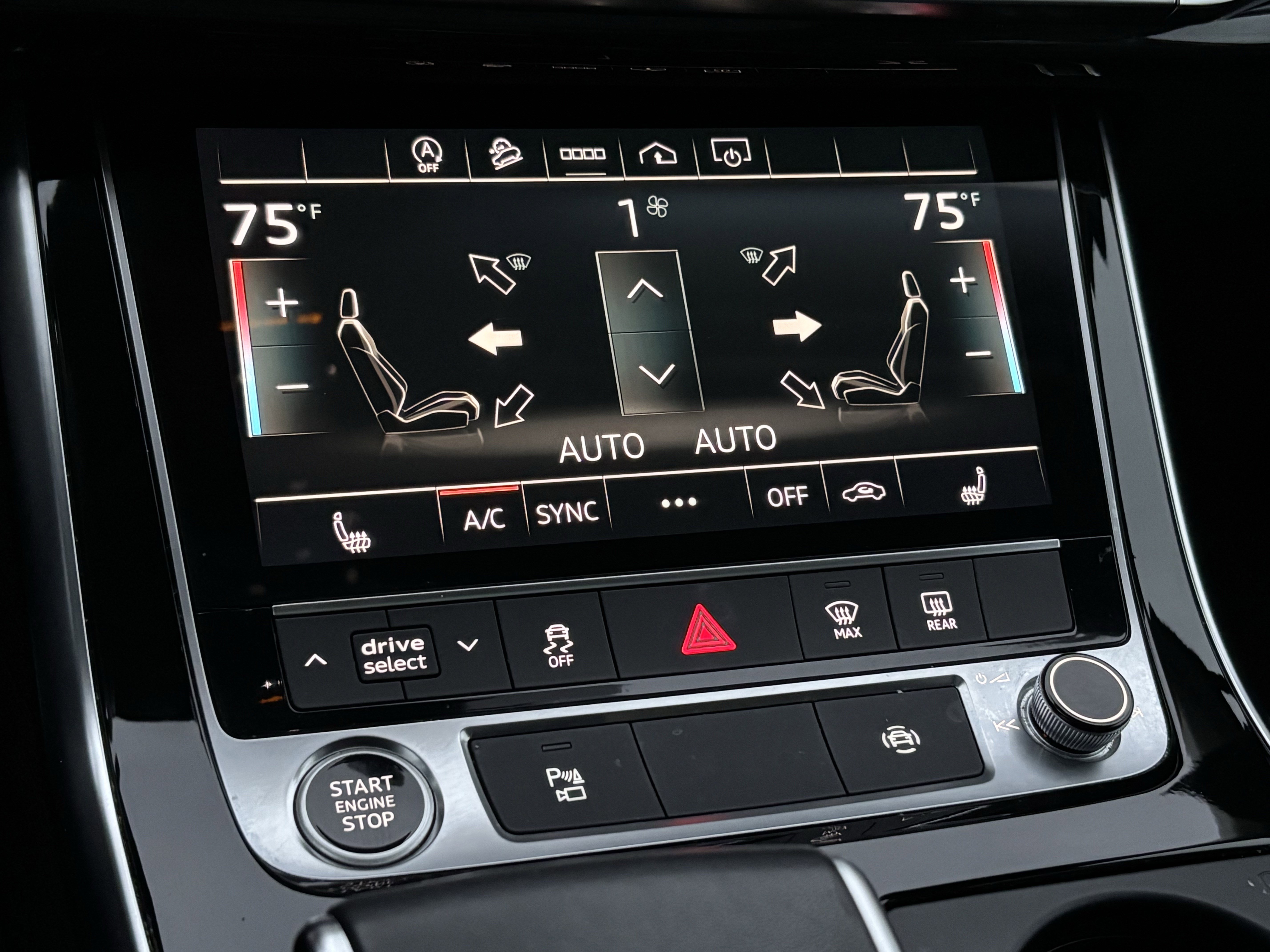 Used 2023 Audi Q7 3.0T Premium w/ Convenience Package image 29