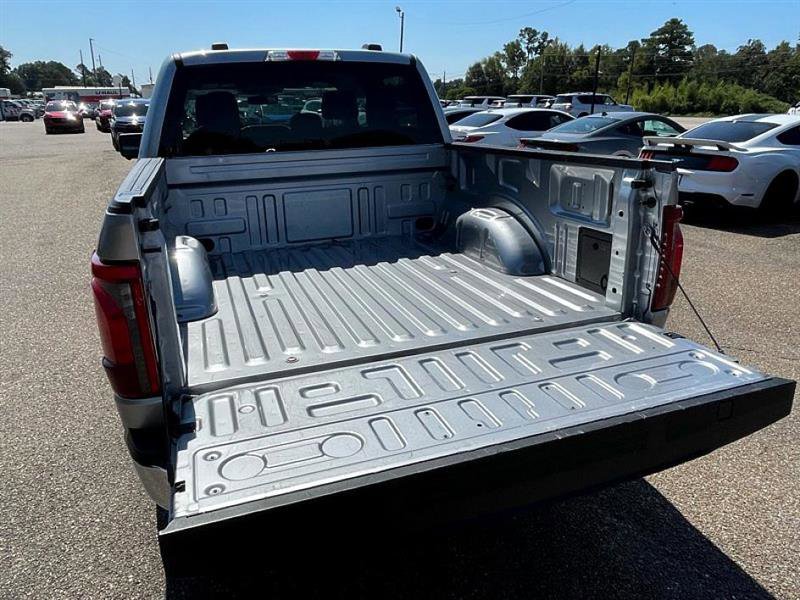 Used 2024 Ford F150 XLT w/ Mobile Office Package image 12
