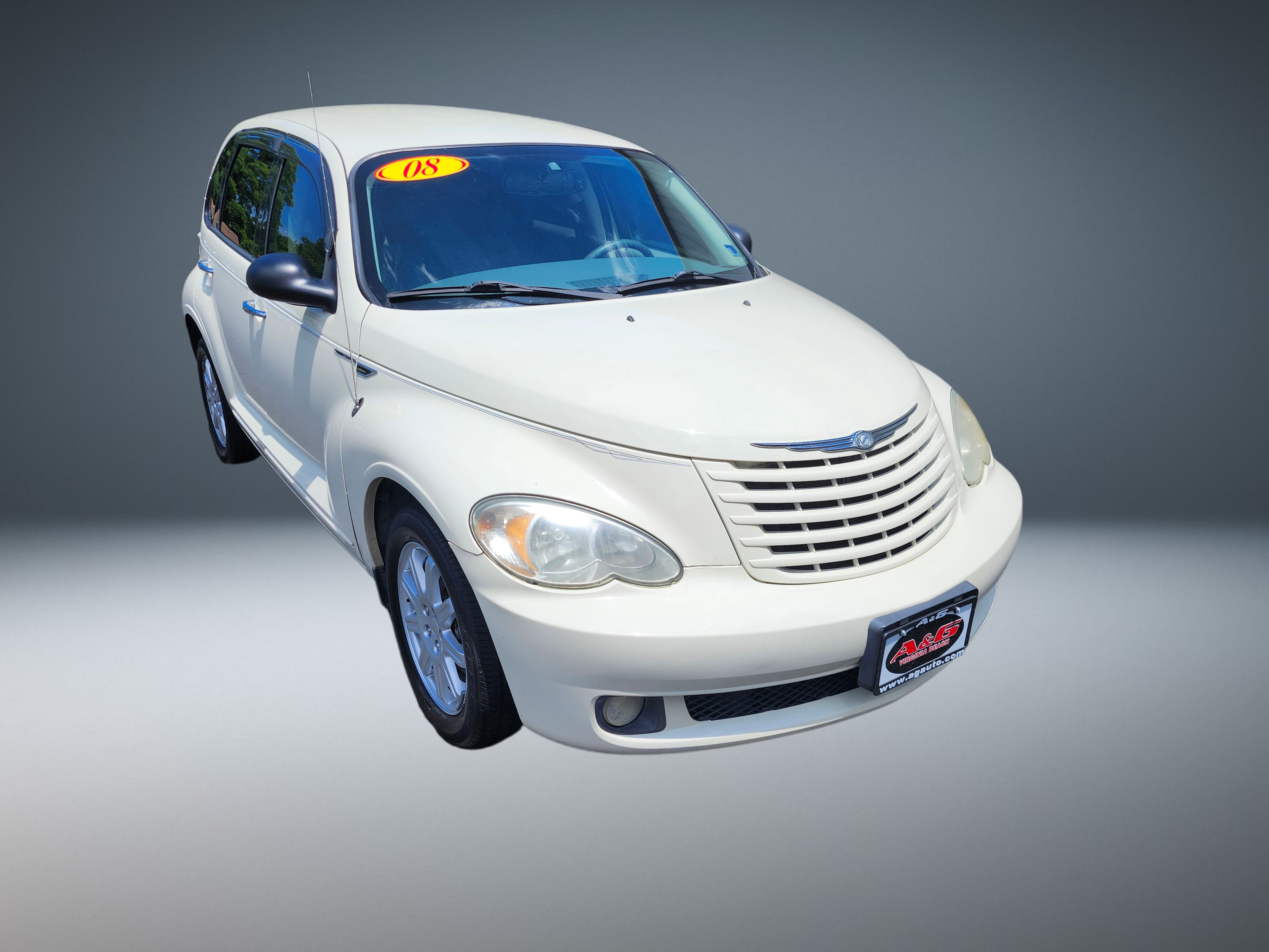 Used 2008 Chrysler PT Cruiser Touring FWD image 1