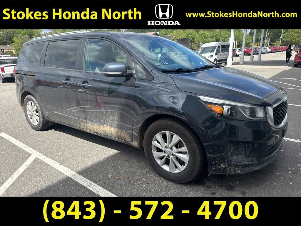 Used 2017 Kia Sedona LX w/ LX Essentials Premium Package image 6