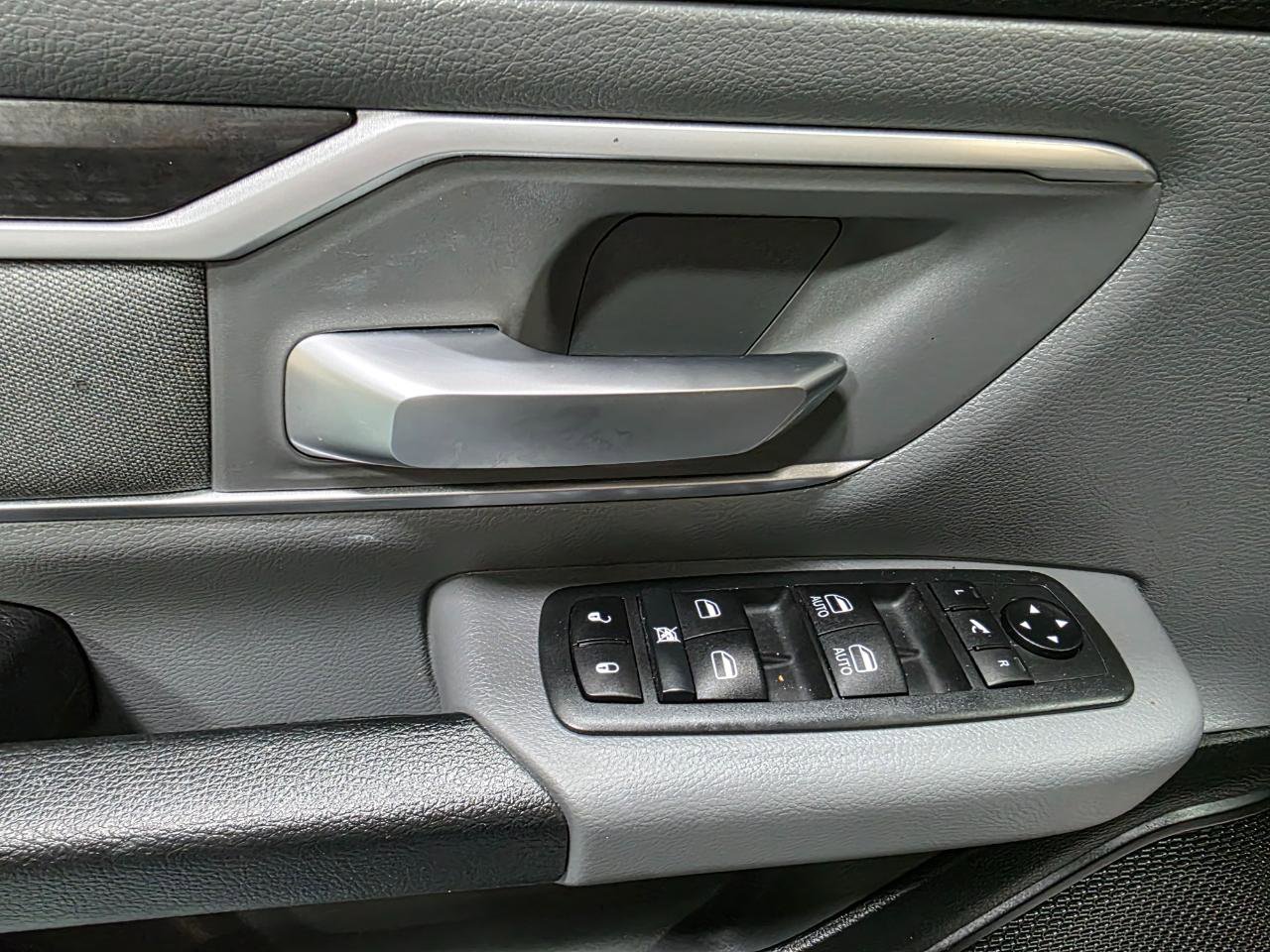 Used 2020 RAM 1500 Big Horn image 18