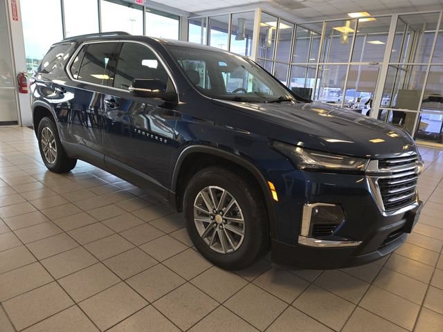 Used 2022 Chevrolet Traverse LT AWD/4WD image 2