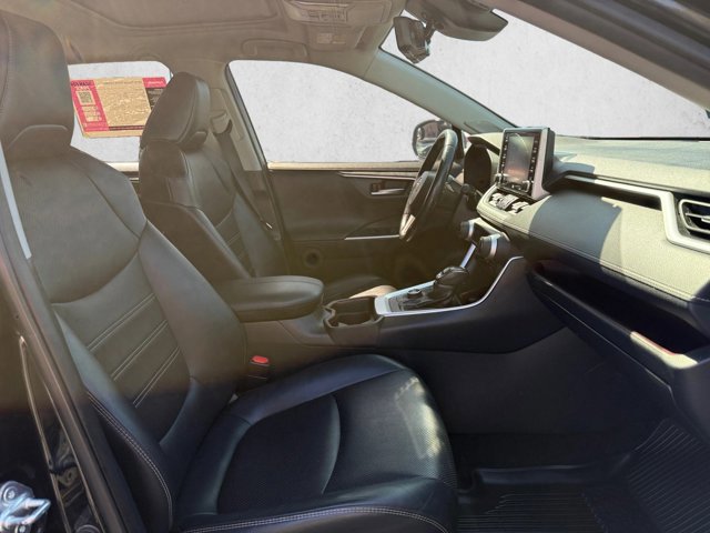 Used 2019 Toyota RAV4 Limited w/ Cold Weather Package AWD/4WD image 24