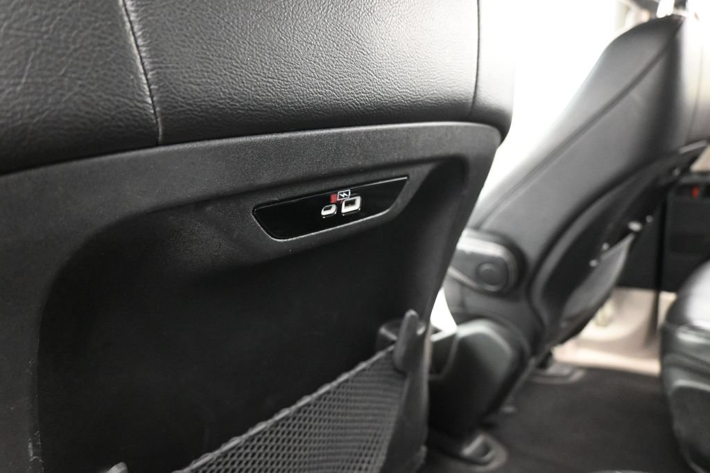 Used 2022 Chrysler Pacifica Touring-L FWD image 38