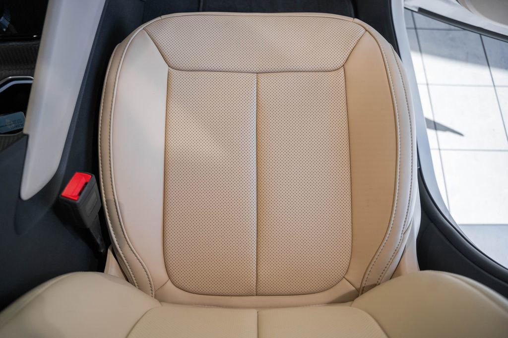 New 2025 Jeep Grand Cherokee Limited w/ Luxury Tech Group II image 30