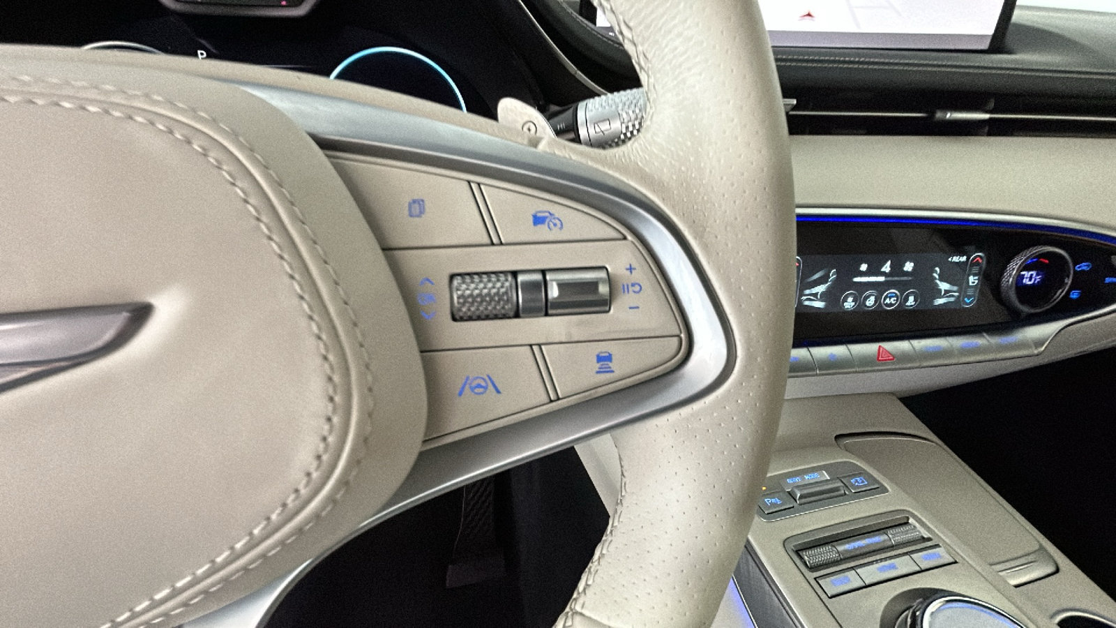 Used 2025 Genesis Electrified GV70 w/ Prestige Package AWD/4WD image 21