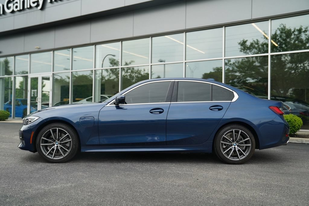 Used 2021 BMW 330e xDrive AWD/4WD image 6