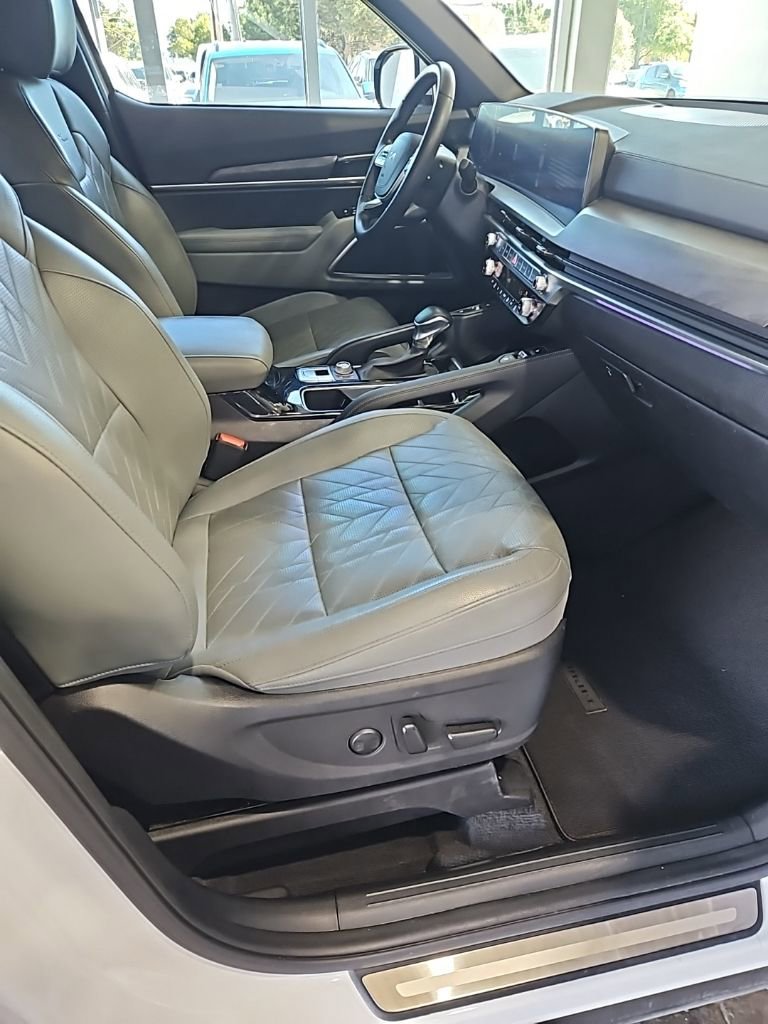 Used 2023 Kia Telluride SX X-Line image 13
