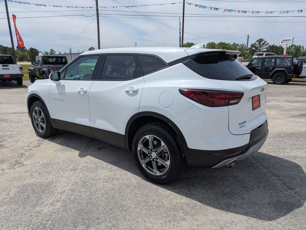 Used 2025 Chevrolet Blazer LT image 5