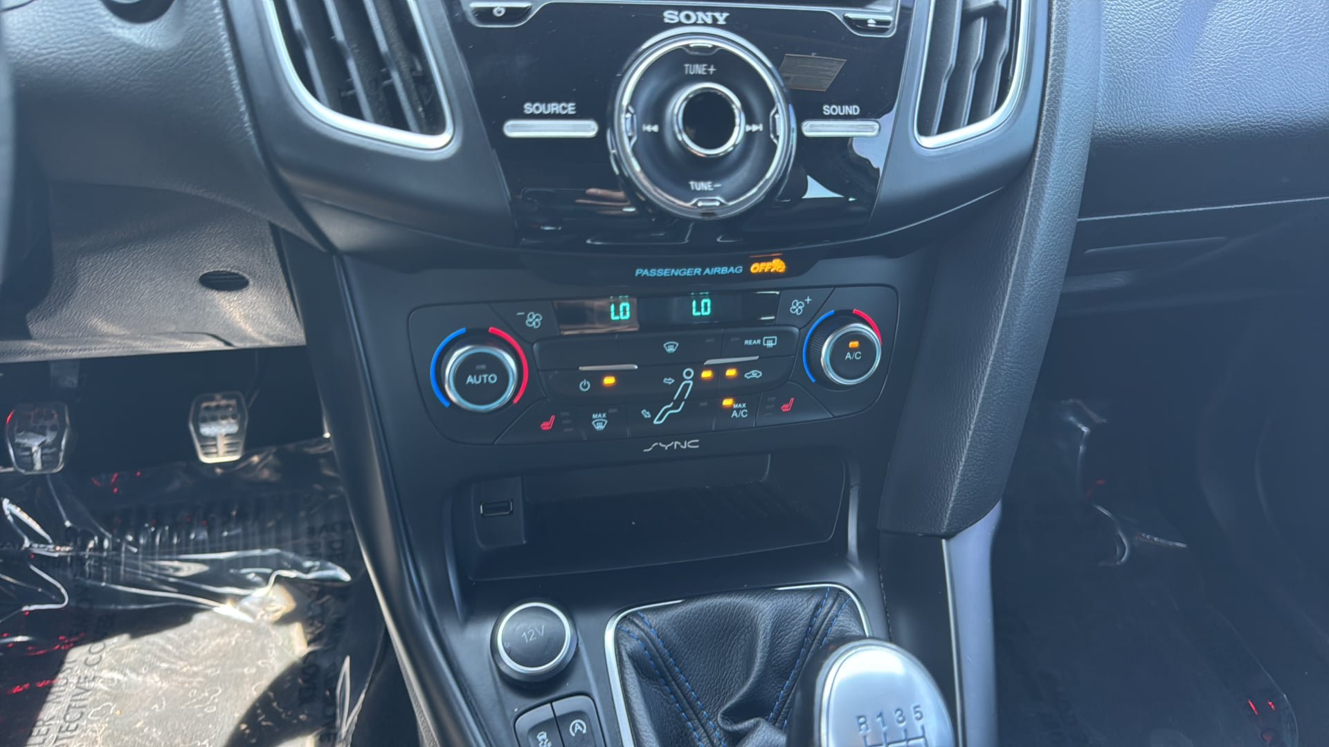Used 2017 Ford Focus RS AWD/4WD image 28